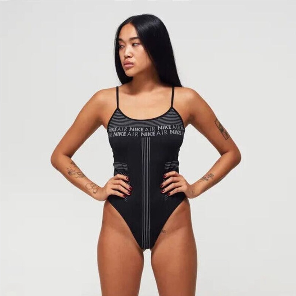 Nike Air Women's Bodysuit
Black/White